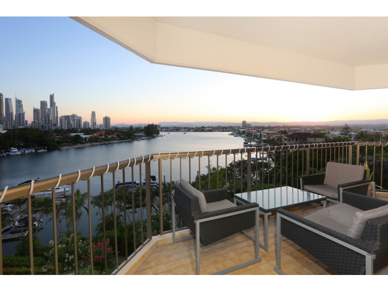 20/2 ‘Atlantis West’ Admiralty Drive, Paradise Waters QLD 4217