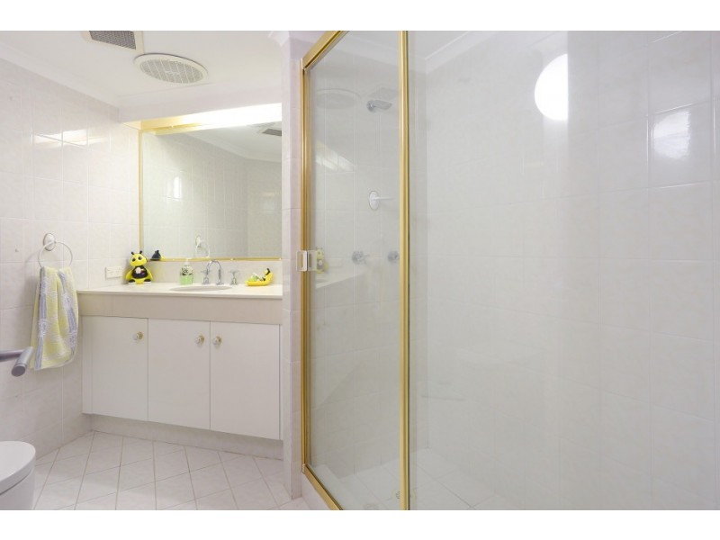 20/2 ‘Atlantis West’ Admiralty Drive, Paradise Waters QLD 4217