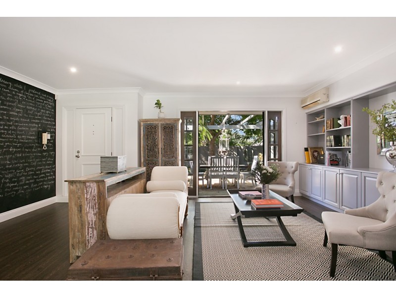 39 Salerno Street, Isle Of Capri QLD 4217