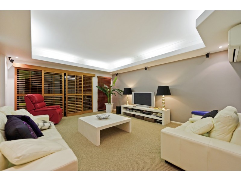 28 Fitzalan Circuit, Arundel QLD 4214