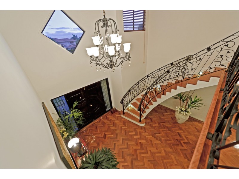 28 Fitzalan Circuit, Arundel QLD 4214