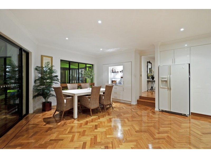 28 Fitzalan Circuit, Arundel QLD 4214