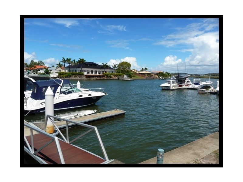 13/82-86 Limetree Parade, Runaway Bay QLD 4216