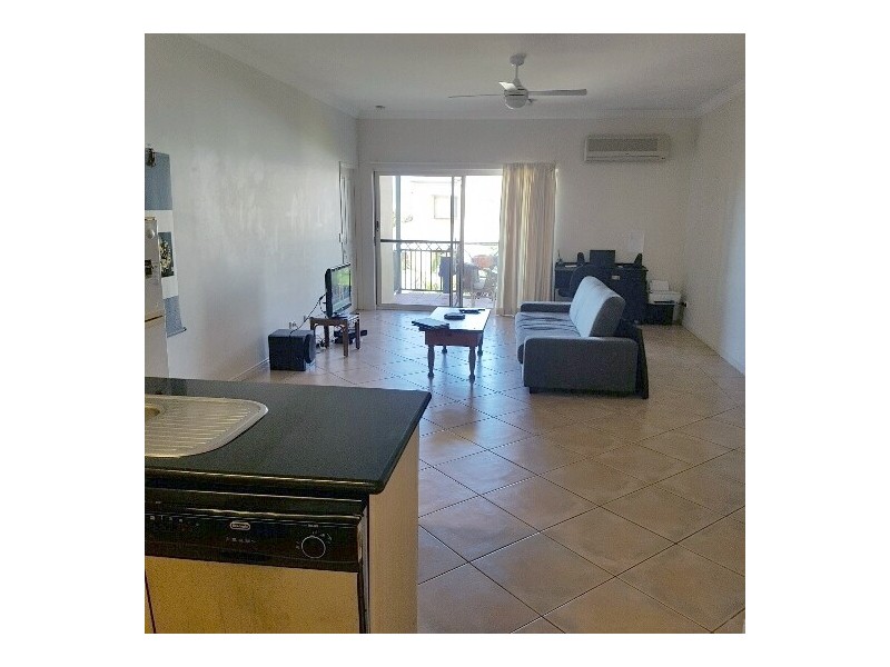 13/82-86 Limetree Parade, Runaway Bay QLD 4216