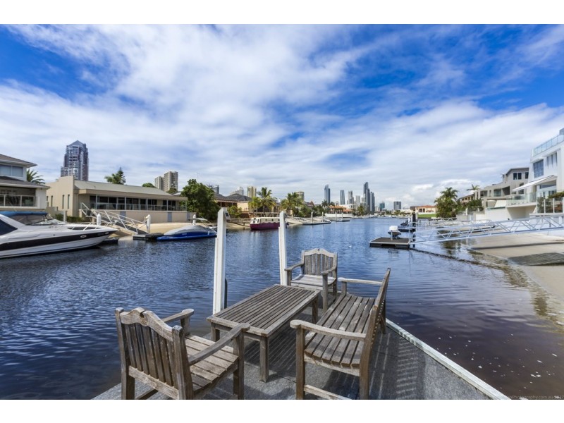 116 Commodore Drive, Paradise Waters QLD 4217