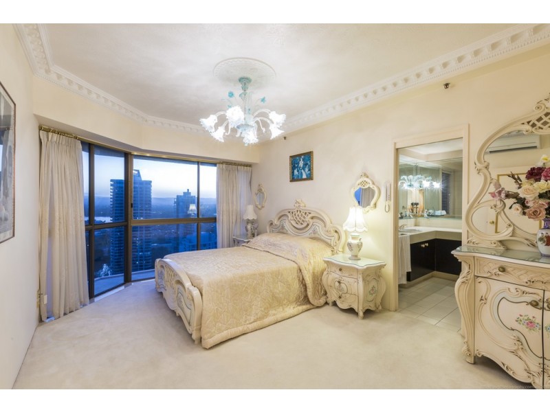 118-3554 ‘Spinnaker’ Main Beach Parade, Main Beach QLD 4217