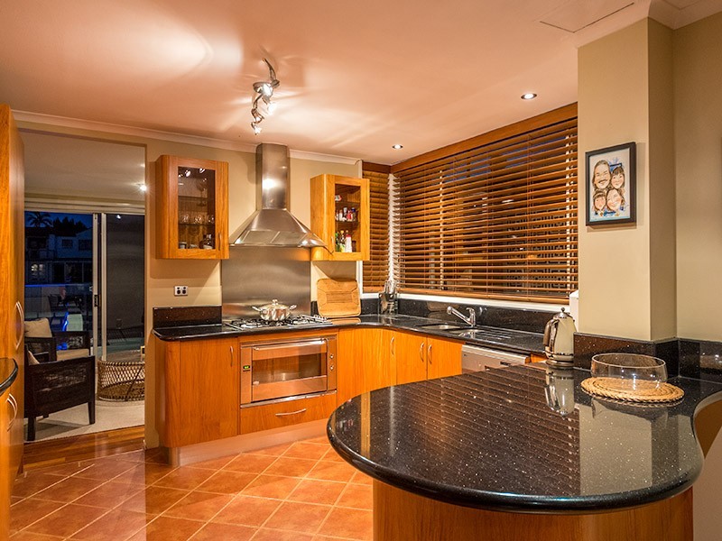 18 Gibraltar Drive, Isle Of Capri QLD 4217