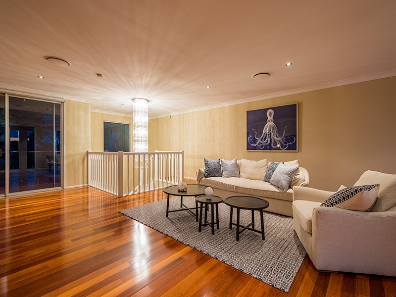 18 Gibraltar Drive, Isle Of Capri QLD 4217
