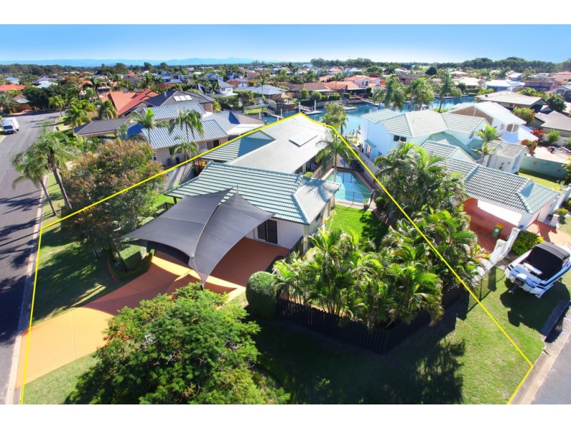10 Smugglers Place, Runaway Bay QLD 4216