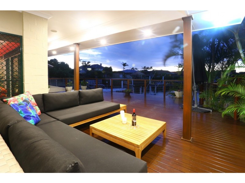10 Smugglers Place, Runaway Bay QLD 4216