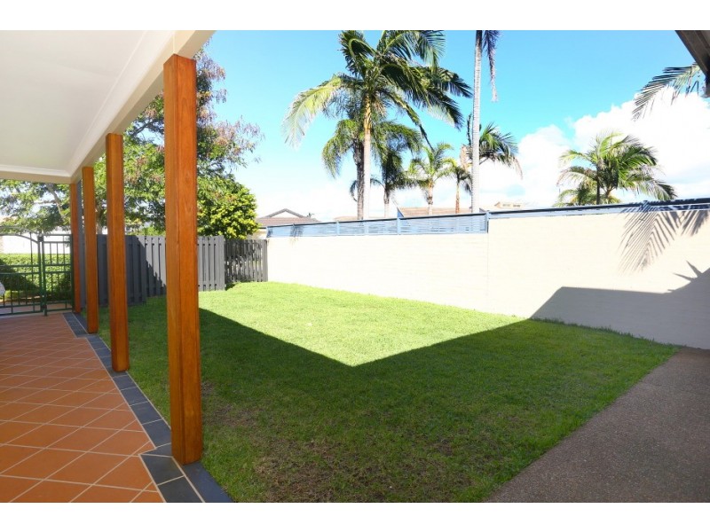 10 Smugglers Place, Runaway Bay QLD 4216