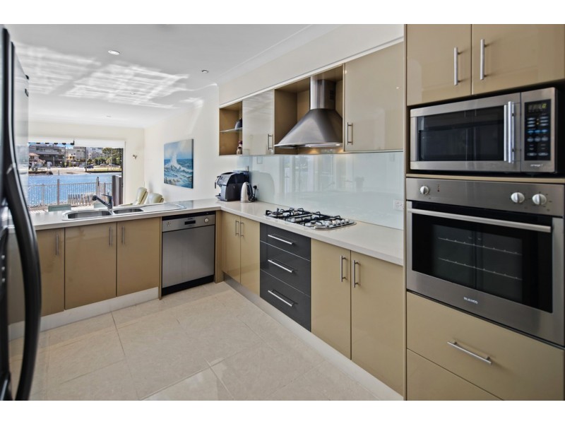 1/56A Back Street, Biggera Waters QLD 4216