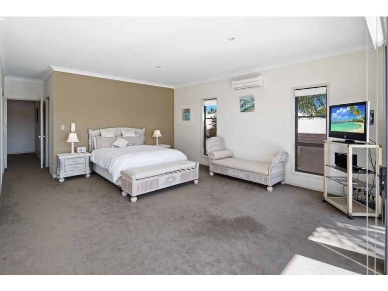 1/56A Back Street, Biggera Waters QLD 4216
