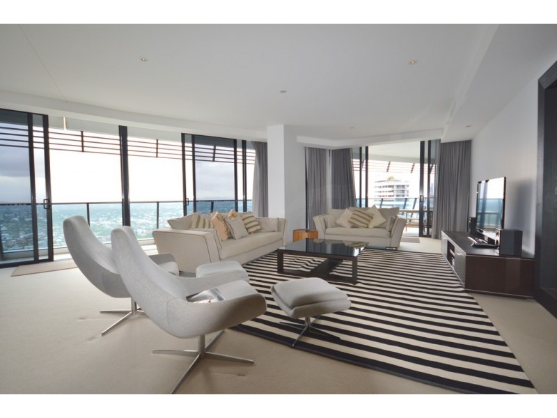 23101/4-26 Charles Avenue, Broadbeach QLD 4218