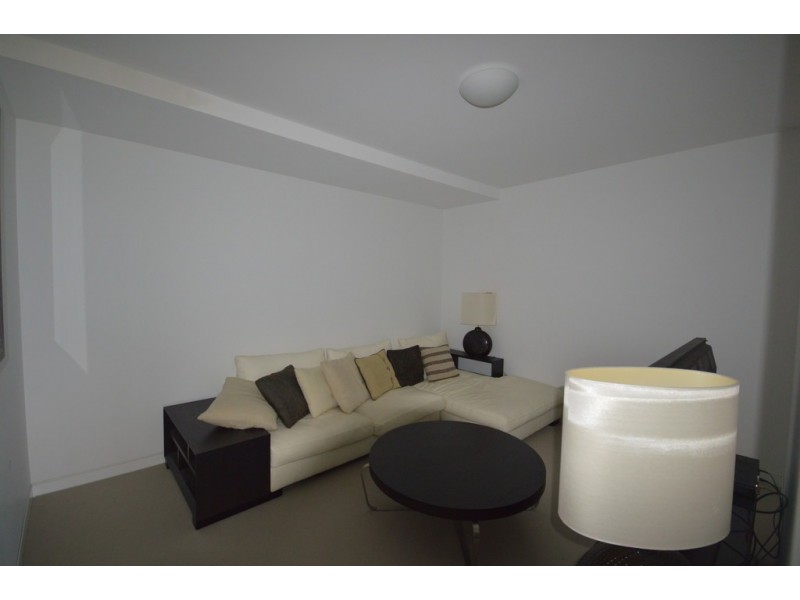 23101/4-26 Charles Avenue, Broadbeach QLD 4218