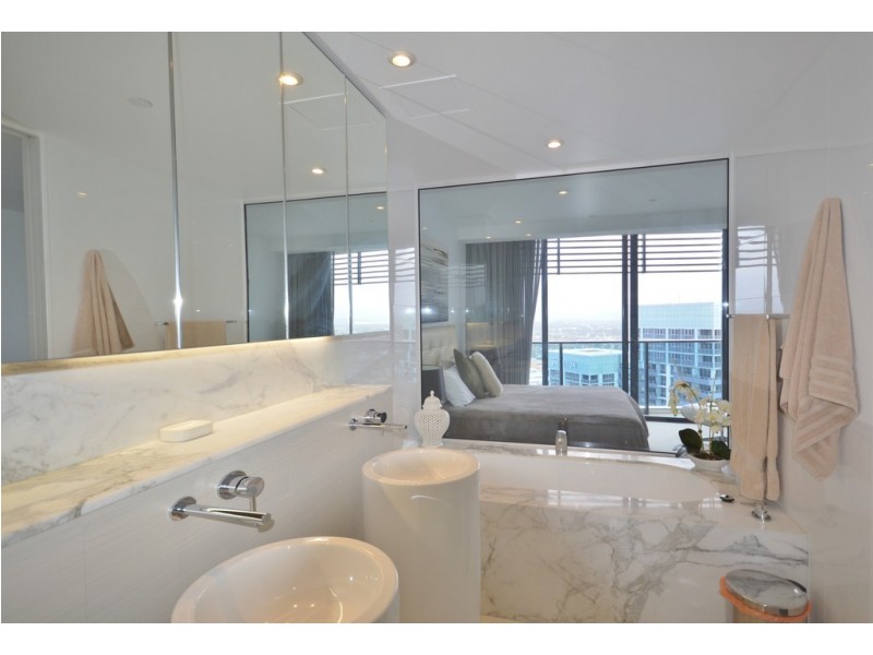 23101/4-26 Charles Avenue, Broadbeach QLD 4218