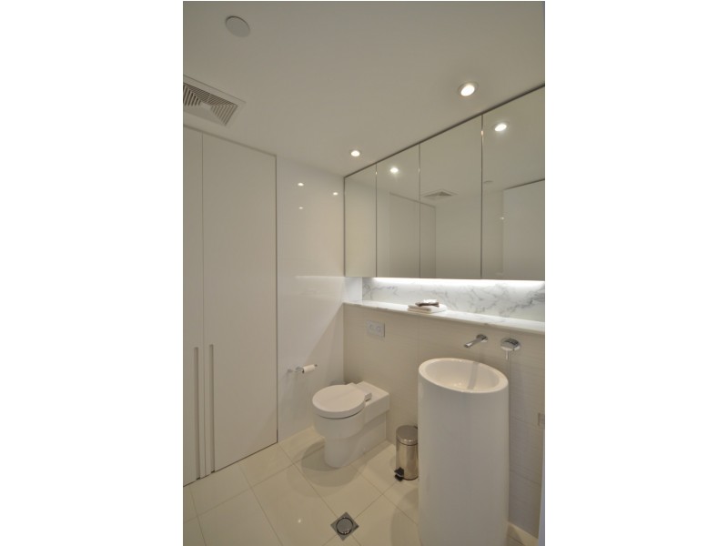 23101/4-26 Charles Avenue, Broadbeach QLD 4218