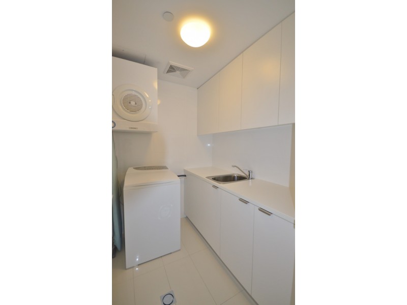 23101/4-26 Charles Avenue, Broadbeach QLD 4218