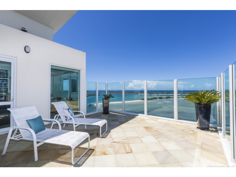 67/326 ‘Deepwater Point’ Marine Parade, Labrador QLD 4215