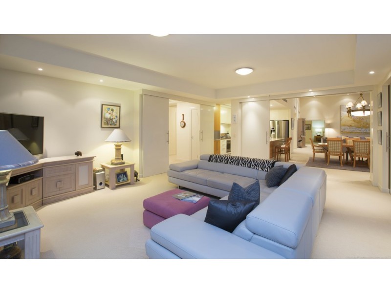 67/326 ‘Deepwater Point’ Marine Parade, Labrador QLD 4215