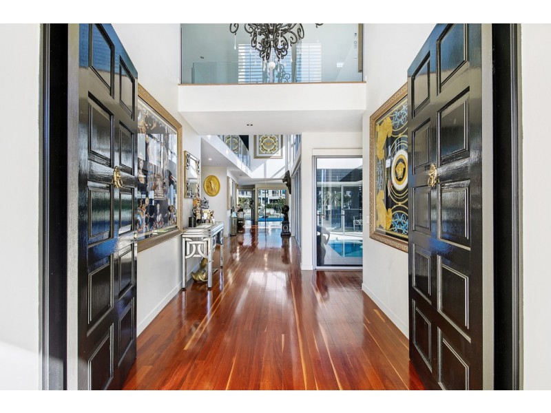 24 Norseman Court, Paradise Waters QLD 4217