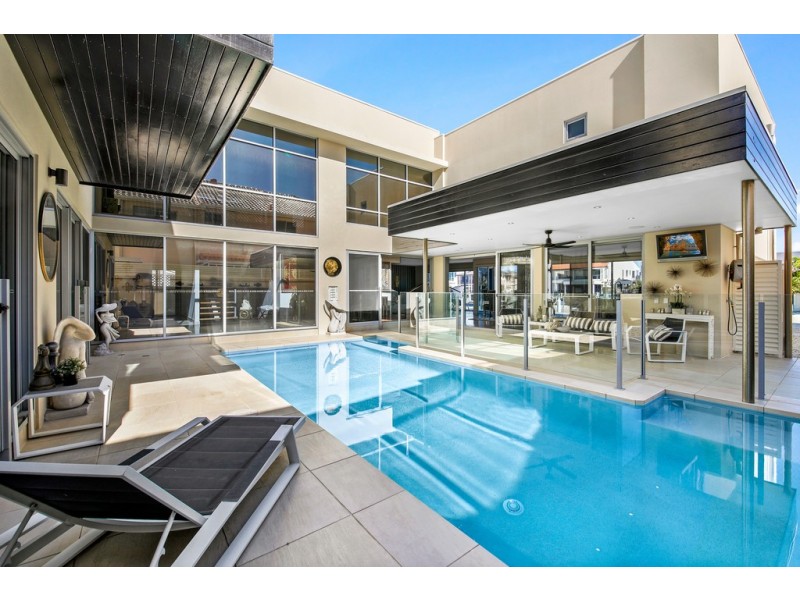24 Norseman Court, Paradise Waters QLD 4217