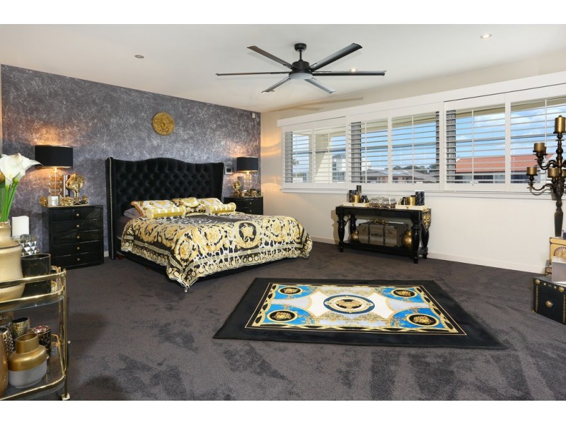 24 Norseman Court, Paradise Waters QLD 4217