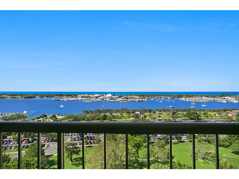 14F ‘Huntington’ 10 Marine Pde, Southport QLD 4215