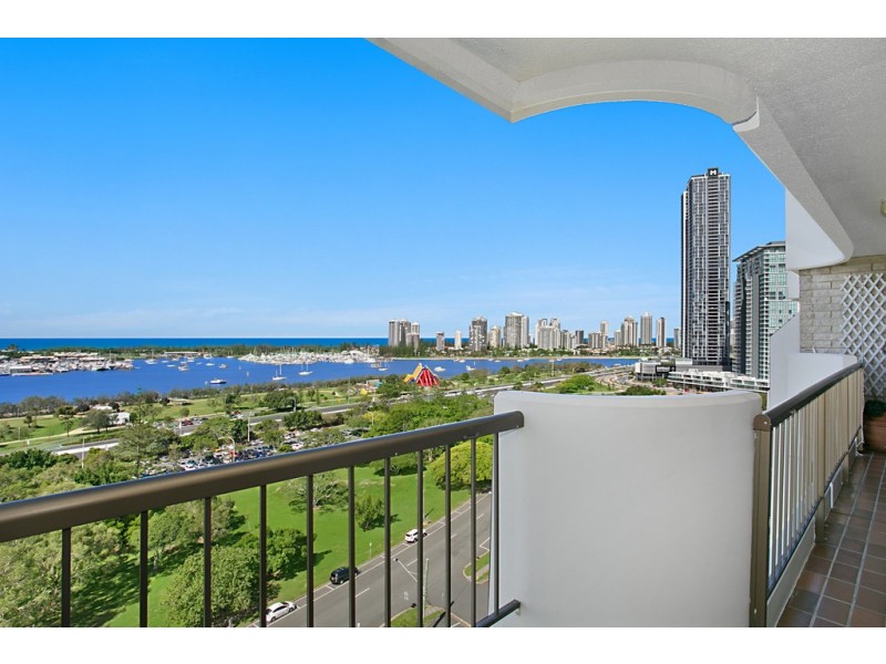 14F ‘Huntington’ 10 Marine Pde, Southport QLD 4215