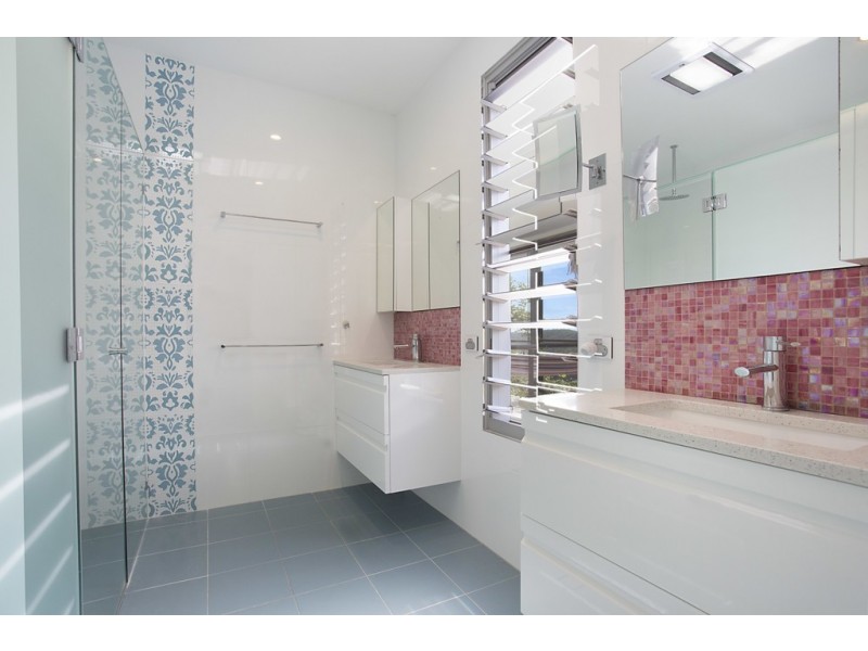 21 Pemberton Close, Mount Nathan QLD 4211