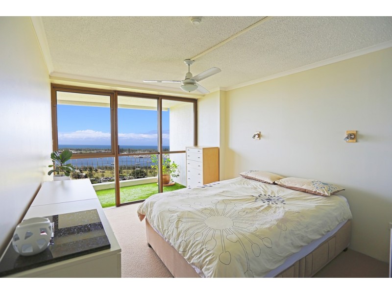 15F ‘Huntington’ 10 Marine Parade, Southport QLD 4215