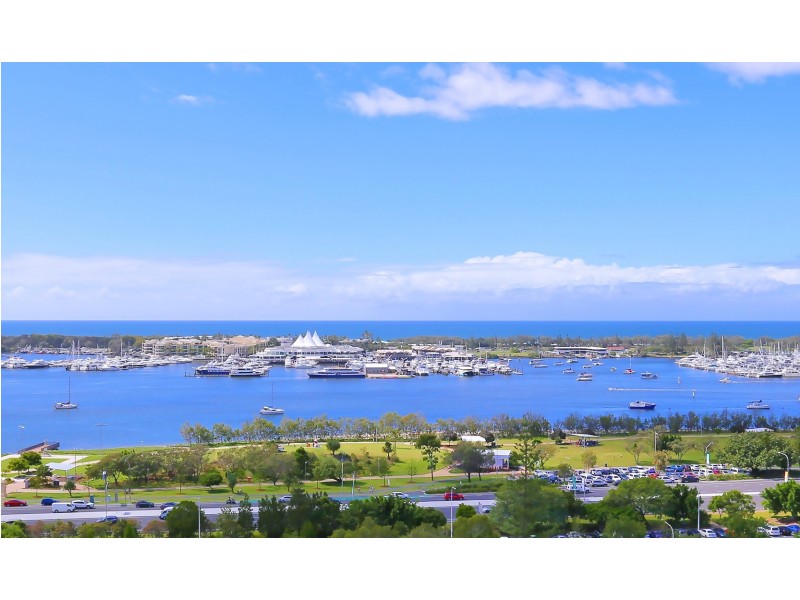 15F ‘Huntington’ 10 Marine Parade, Southport QLD 4215