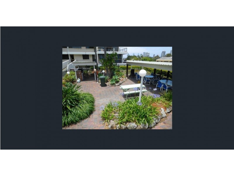 15F ‘Huntington’ 10 Marine Parade, Southport QLD 4215