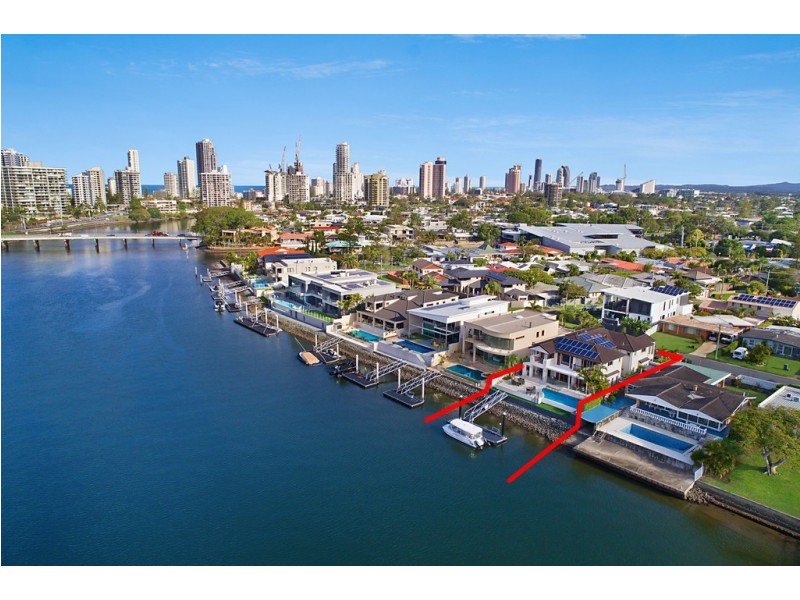 19 Naples Avenue, Isle Of Capri QLD 4217