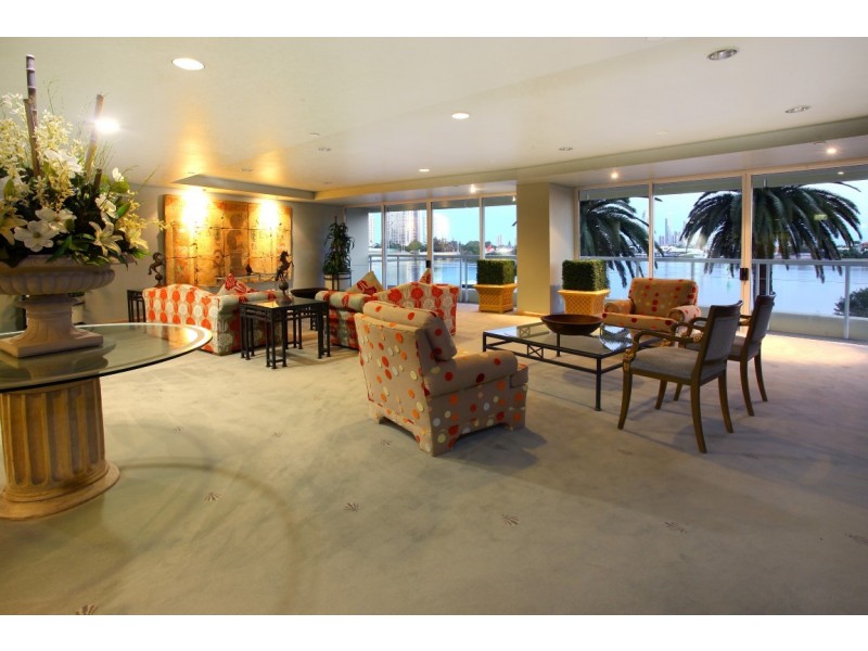 64/75 ‘Rivage Royale’ Brighton Parade, Southport QLD 4215