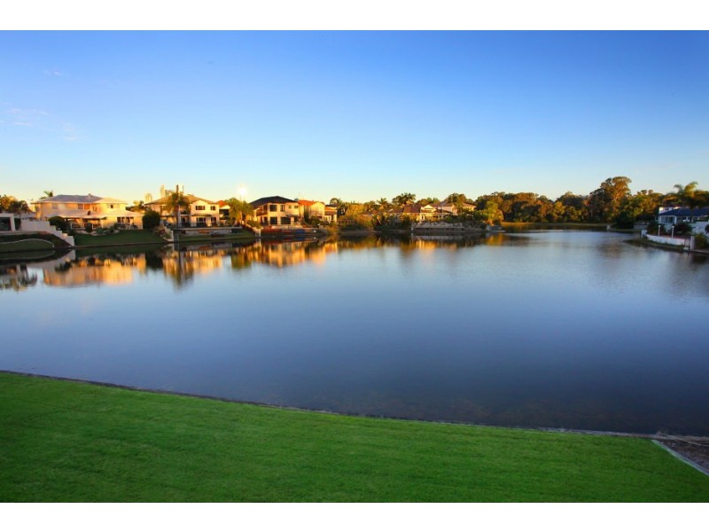 107/40 Cotlew Street East, Southport QLD 4215