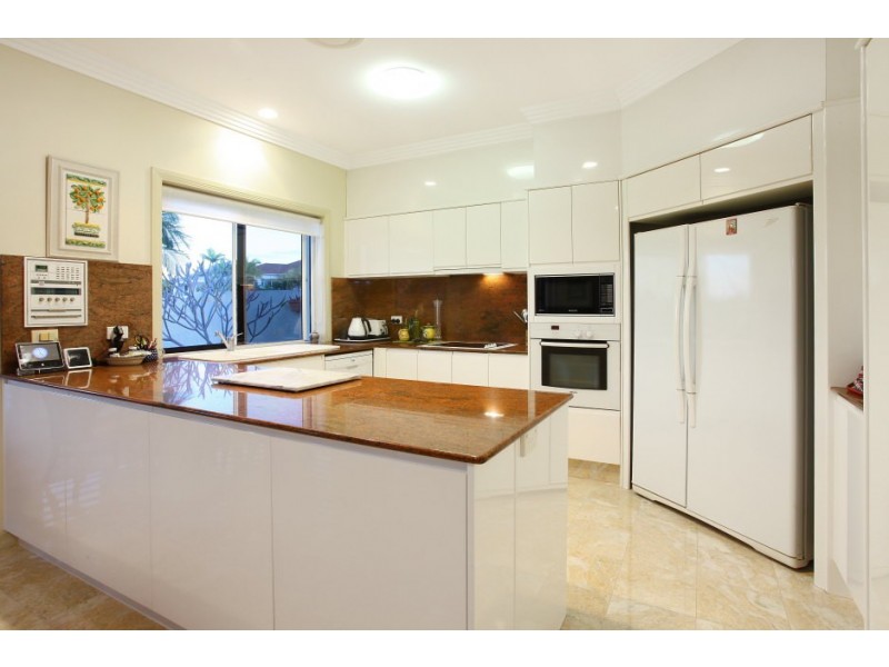 107/40 Cotlew Street East, Southport QLD 4215