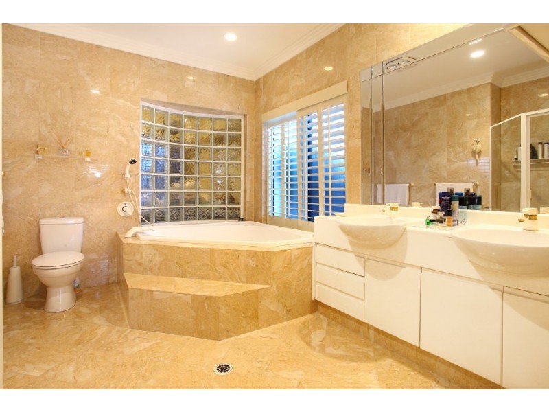 107/40 Cotlew Street East, Southport QLD 4215