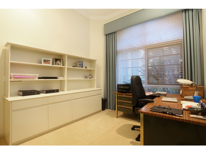 107/40 Cotlew Street East, Southport QLD 4215