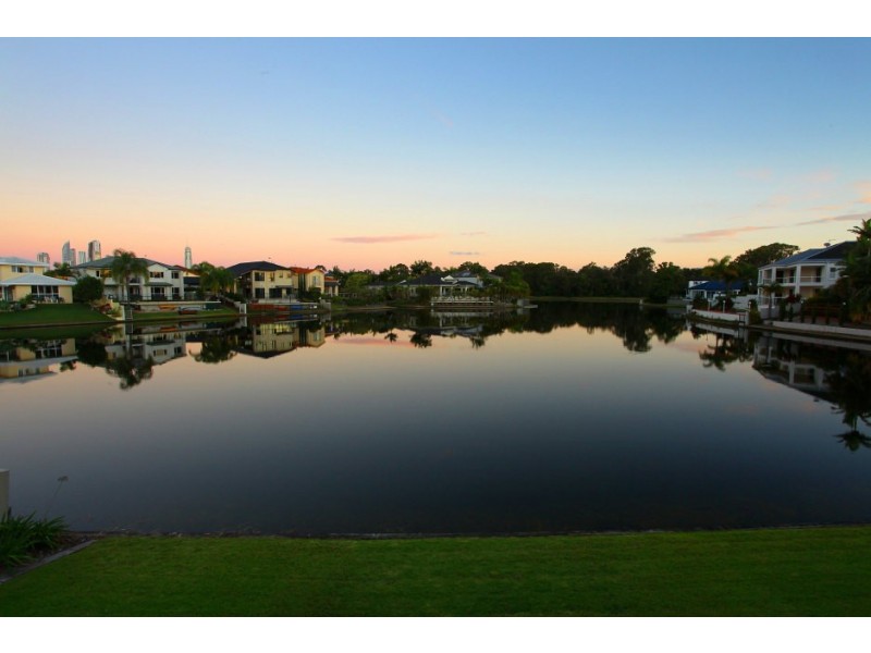 107/40 Cotlew Street East, Southport QLD 4215