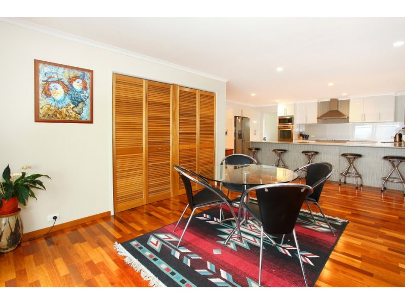 9 Mackay Close, Sorrento QLD 4217