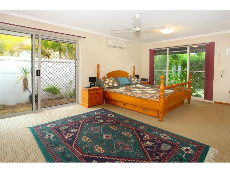 9 Mackay Close, Sorrento QLD 4217