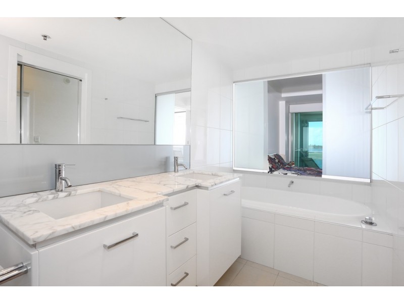 503/300 ‘Aqua’ Marine Parade, Labrador QLD 4215