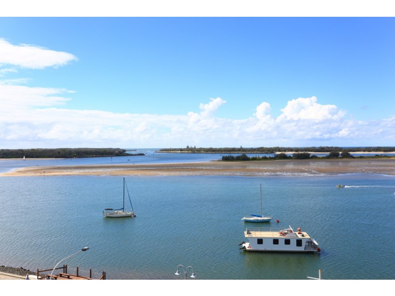 503/300 ‘Aqua’ Marine Parade, Labrador QLD 4215