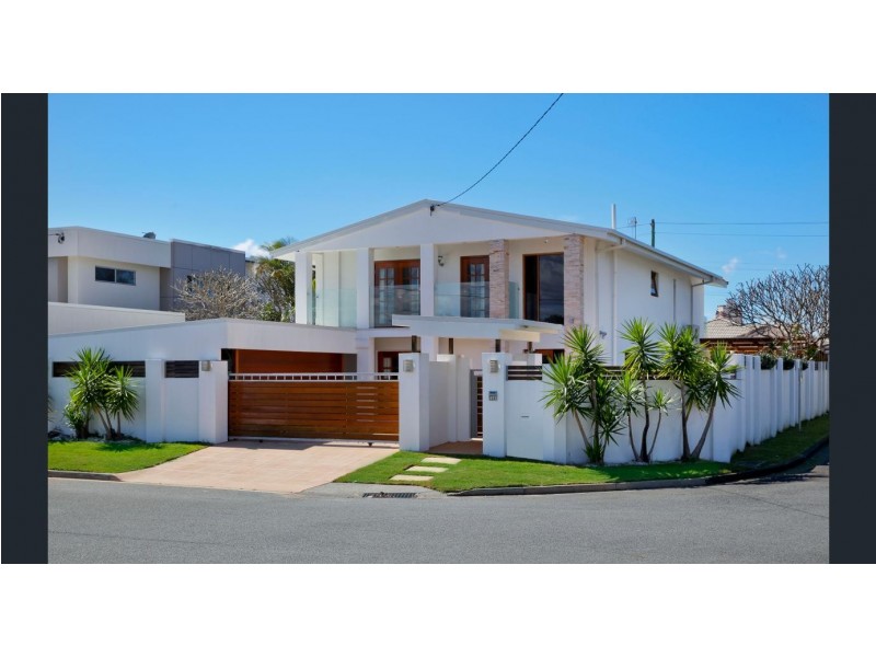 24 Lakeside Avenue, Broadbeach Waters QLD 4218