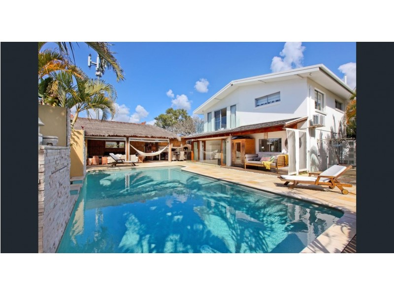 24 Lakeside Avenue, Broadbeach Waters QLD 4218