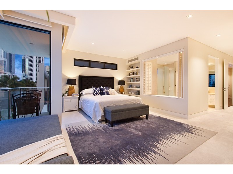 2/66 Sunrise Blvd, Surfers Paradise QLD 4217