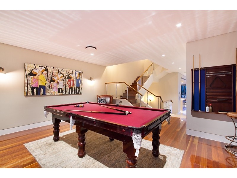 2/66 Sunrise Blvd, Surfers Paradise QLD 4217