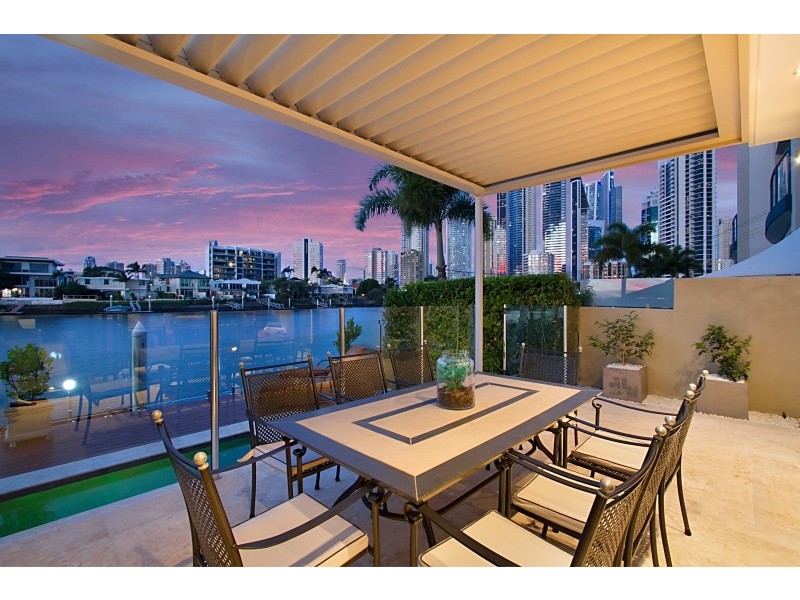 2/66 Sunrise Blvd, Surfers Paradise QLD 4217