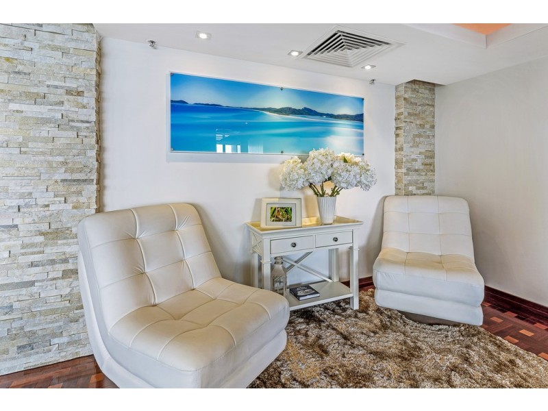 117 ‘Broadwater Tower’ 17 Bayview Street, Runaway Bay QLD 4216